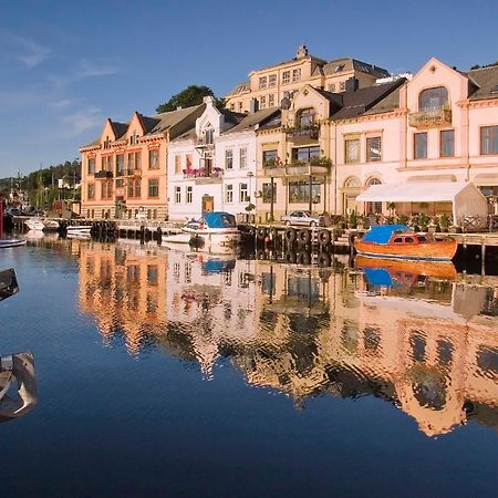 Farsund Fjordhotel Exterior foto