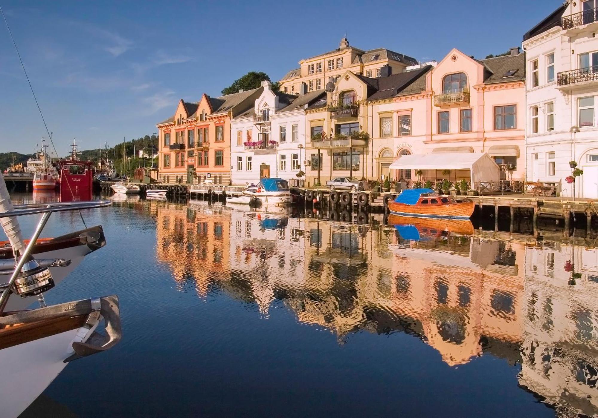 Farsund Fjordhotel Exterior foto