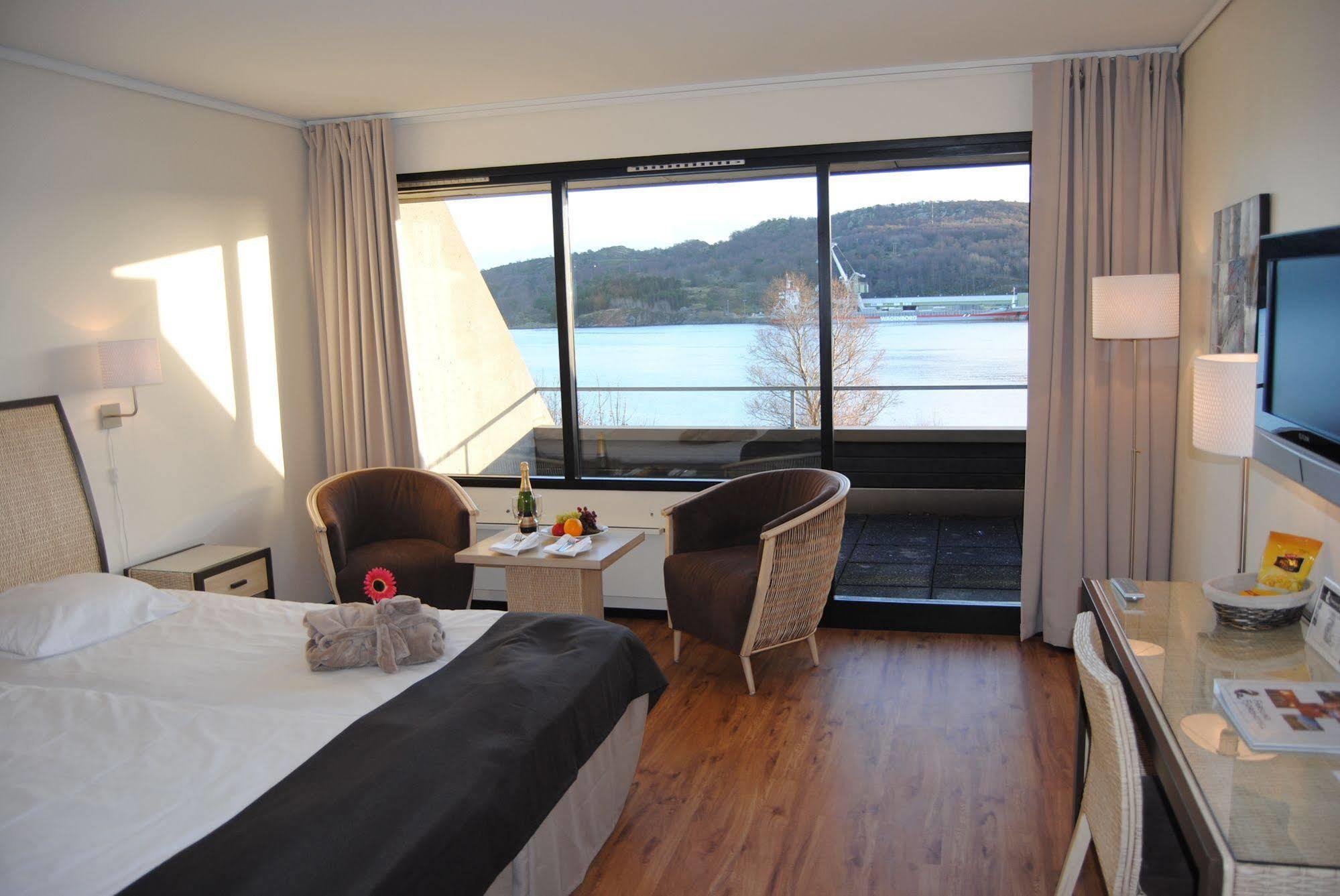 Farsund Fjordhotel Exterior foto
